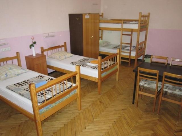 Yaroslav Hostel Kiev Buitenkant foto